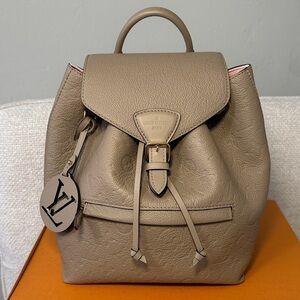 LOUIS VUITTON Empreinte Montsouris NM Backpack Tourterelle